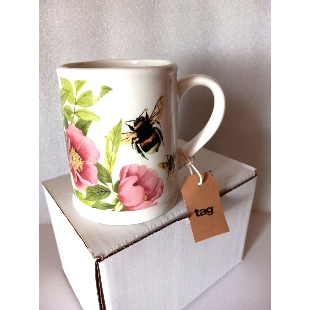 NEW IN BOX Tag Coffee Mug Flowers & Honey Bees Coffee Cup